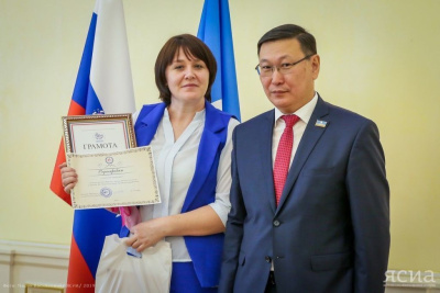 «Мы гордимся нашим дошкольным образованием». В Якутии наградили лучших воспитателей / Артемий Грошев   Республика Саха (Якутия)