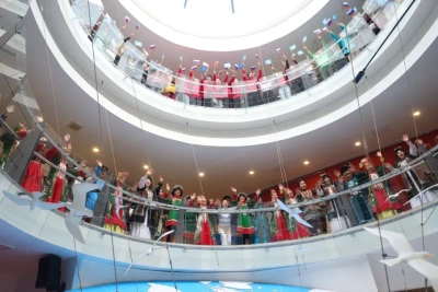 Глава Якутии встретился со студентами первого университета креативных индустирий на Дальнем Востоке /    