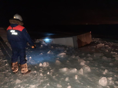 Водолазы приступили к вызволению тел погибших на переправе Хатассы — Павловск / ЯСИА   