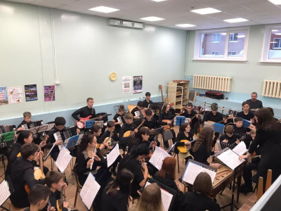 В школу искусств Нерюнгри поступили все музыкальные инструменты в рамках нацпроекта «Культура» / ЯСИА  Нерюнгринский Республика Саха (Якутия)