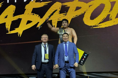 Никита Хабаров победил в абсолютном первенстве турнира «Ханалас Хапсагая» / Саина Титова   