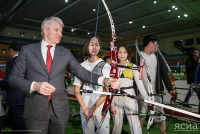 Павел Колобков и Айсен Николаев посетили республиканский фестиваль «Спорт — детям!» / Санаайа Иванова   