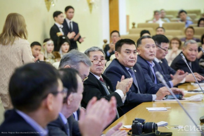 Духовность и нравственное воспитание зависит от литературы. Союз писателей Якутии отметил 85-летие / Вероника Аммосова   Республика Саха (Якутия)