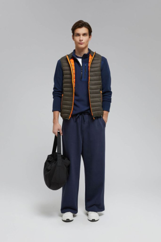 Утепленный стеганый жилет