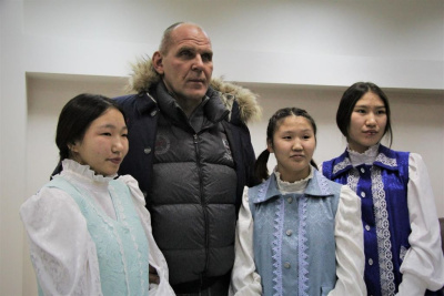 «Здесь правильные борцовские традиции». Александр Карелин прилетел в Якутию / Дьулустаан Сергеев   Республика Саха (Якутия)