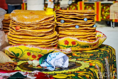 Врач рассказала, в чем опасность переедания блинов на Масленицу / ЯСИА   