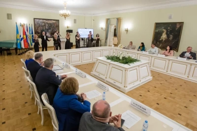 Ансамблю «Виртуозы Якутии» вручили награду Минобороны России / ЯСИА   