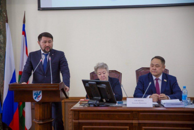 Депутаты Якутской городской Думы приняли отчет мэра и изменения в бюджет  / ЯСИА   