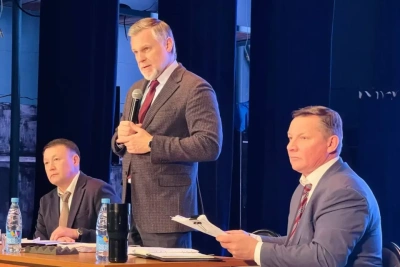 Кирилл Бычков провёл отчёт правительства перед жителями Нижнего Куранаха / ЯСИА   