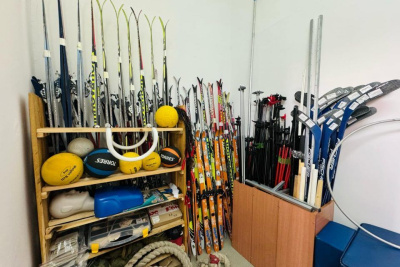 В Сасыльской школе Томпонского района появилось новое спортивное оборудование  / ЯСИА   