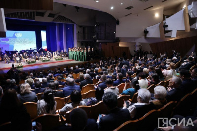 Гарант стабильности и общественного согласия: республиканскому парламенту исполнилось 30 лет / Анна Лебединская   