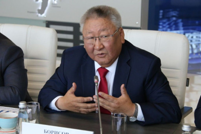 Егор Борисов: В каждом наслеге целесообразно учредить территориальное общественное самоуправление / ЯСИА   