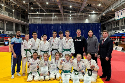 Команда Якутии заняла третье место на первенстве ДФО по дзюдо / Айаал Аргунов Хабаровск Город Хабаровск Хабаровский край