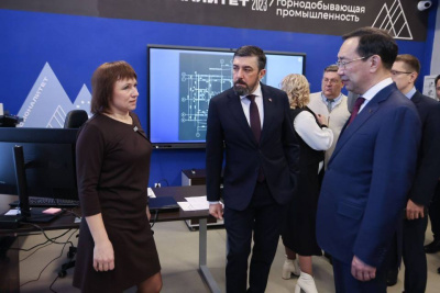 Айсен Николаев проверил работу Южно-Якутского технологического колледжа / ЯСИА   