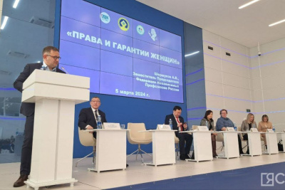 Александр Шершуков: «В Якутии имеется системный подход поддержи трудящихся женщин» / ЯСИА   Республика Саха (Якутия)