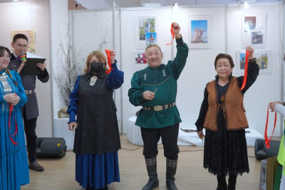 В Якутске открыли выставку народного мастера Николая Степанова / ЯСИА   