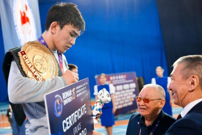 Лев Павлов стал победителем турнира Романа Дмитриева / Дьулустаан Сергеев Якутск Якутск Республика Саха (Якутия)