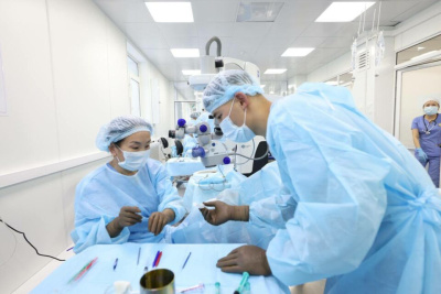 Бригада мобильных офтальмологов проведет операции в Верхоянском районе / Саина Титова   