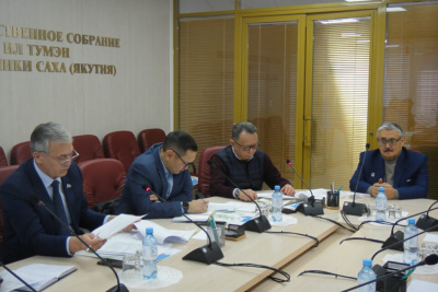 Участники автомобильной экспедиции проекта «Пути великих свершений» рассказали о ее целях и задачах / Алексей Рудых   