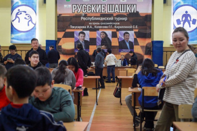 Интеллектуальные бои на республиканском турнире на призы гроссмейстеров /    