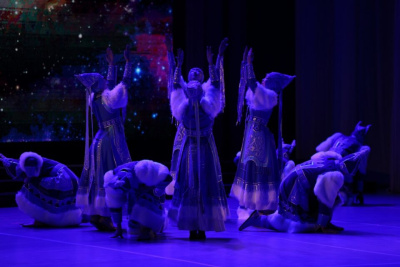 В Якутске ко Дню родного языка и письменности наградили выдающихся деятелей / Дьулустаан Сергеев   