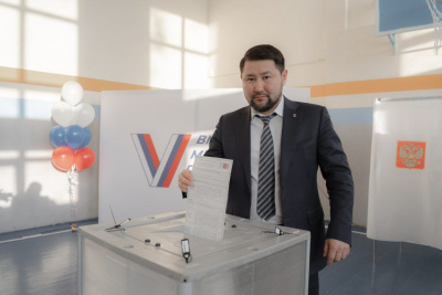Мэр Якутска Евгений Григорьев проголосовал на выборах президента страны / ЯСИА Якутск Якутск Республика Саха (Якутия)