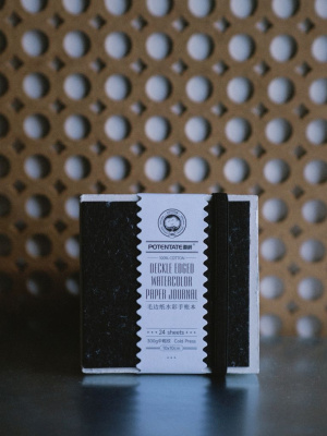 Скетчбук для акварели Potentate 10x10 см 24 л 300 г, 100% хлопок, среднее зерно, рельефный край, чёрный