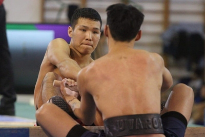 Выявлены лидеры первого дня чемпионата Якутии по национальному многоборью / Дьулустаан Сергеев Чурапча Чурапчинский Республика Саха (Якутия)