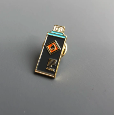 Значок эмалированный "Баллончик голубой краски"