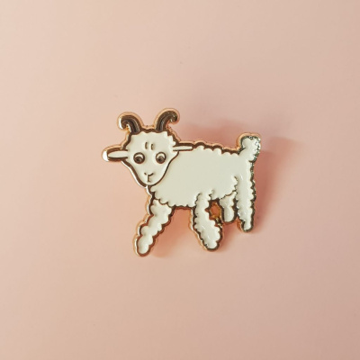 Значок эмалированный "Маленький принц" Барашек