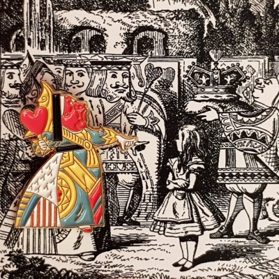 Значок эмалированный "Алиса" Красная королева