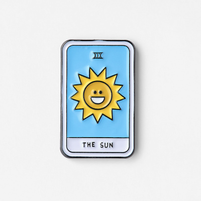 Значок эмалированный "Таро Солнце"