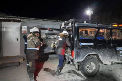 Горноспасатели из Якутии прибыли на рудник в Амурской области, где под завалами находятся 13 человек / ЯСИА   