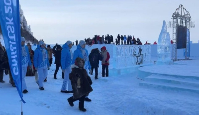 В Якутии у подножия Ленских столбов зажгли огонь VIII международных игр «Дети Азии» / Дьулустаан Сергеев  Хангаласский Республика Саха (Якутия)