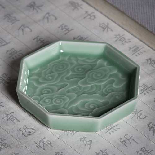 Блюдечко для туши "Хорошая примета" цвет: зеленый