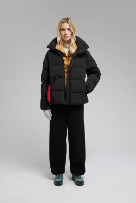 Пуховик с воротником-стойкой и съемным капюшоном