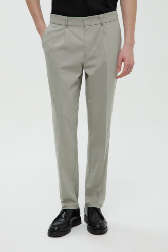 Брюки зауженного кроя