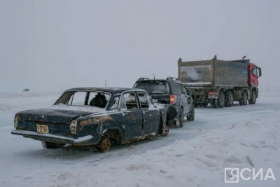 На переправе Якутск — Нижний Бестях отработали действия ведомств в условиях ЧС / Николай Борисов   
