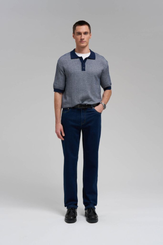 Джинсы прямого кроя