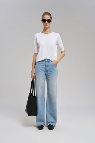 Легкий джемпер с коротким рукавом