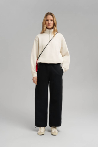 Толстовка свободного кроя из футера