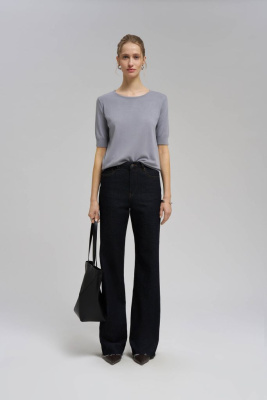 Легкий джемпер с коротким рукавом