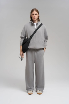 Брюки объемного кроя из футера