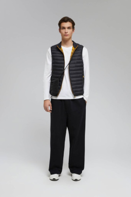 Утепленный стеганый жилет