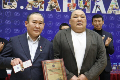 Герой России Андрей Григорьев избран вице-президентом Федерации мас-рестлинга Якутии / Дьулустаан Сергеев   