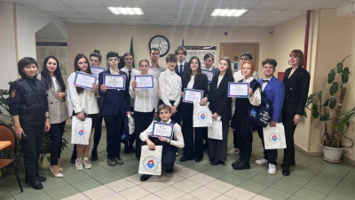 В Айхале сыграли в интеллектуальную игру «Модель заседания КДН и ЗП» /    