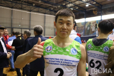 Егор Терентьев из Мегино-Кангаласского района повторил рекорд Якутии по тройным северным прыжкам / Нарыйа Пахомова   