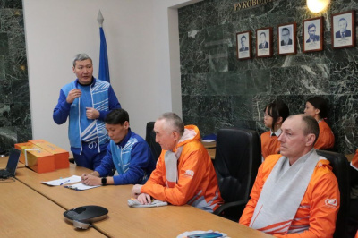 Для факелоносцев и волонтеров эстафеты огня провели инструктаж /    