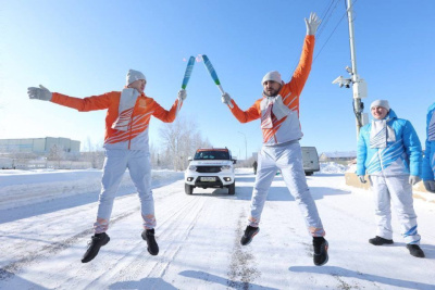 Фото: первые кадры эстафеты огня VIII Игр «Дети Азии» в Мирном / ЯСИА   