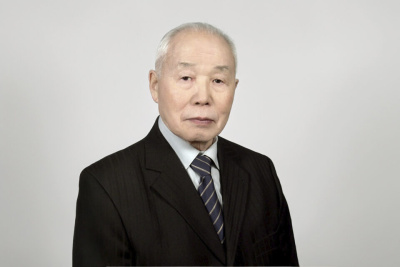 «Отец инженеров Якутии»: профессору СВФУ Рево Скрябину исполнилось 90 лет / Алексей Рудых   Республика Саха (Якутия)